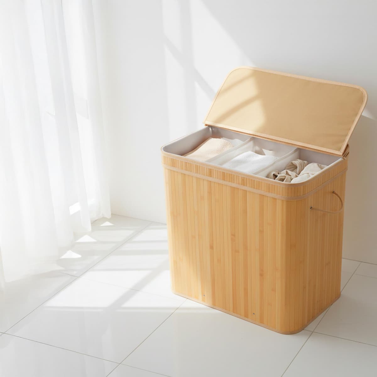 Cesto para Ropa Sucia Relaxdays con Tapa, bambú, 150 l, 3 Compartimentos, 61,5 x 61 x 41,5 cm, para baño, Color Natural — view 2