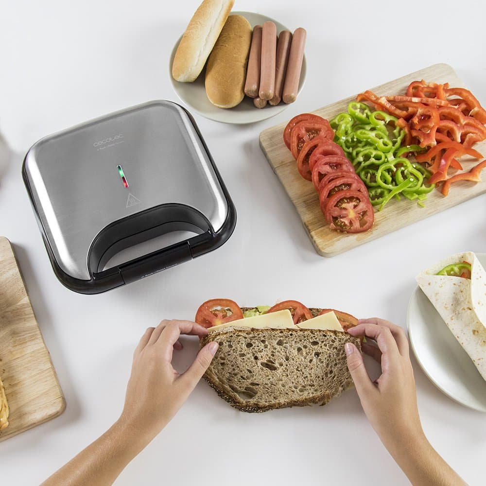 Cecotec Sandwich Maker with Non-Stick Coating Rock'nToast Square. 750 W, Stone Coating, Capacity for 2 Sandwiches and Grill Surface, Cold Touch Handle, Cable Catcher — view 6