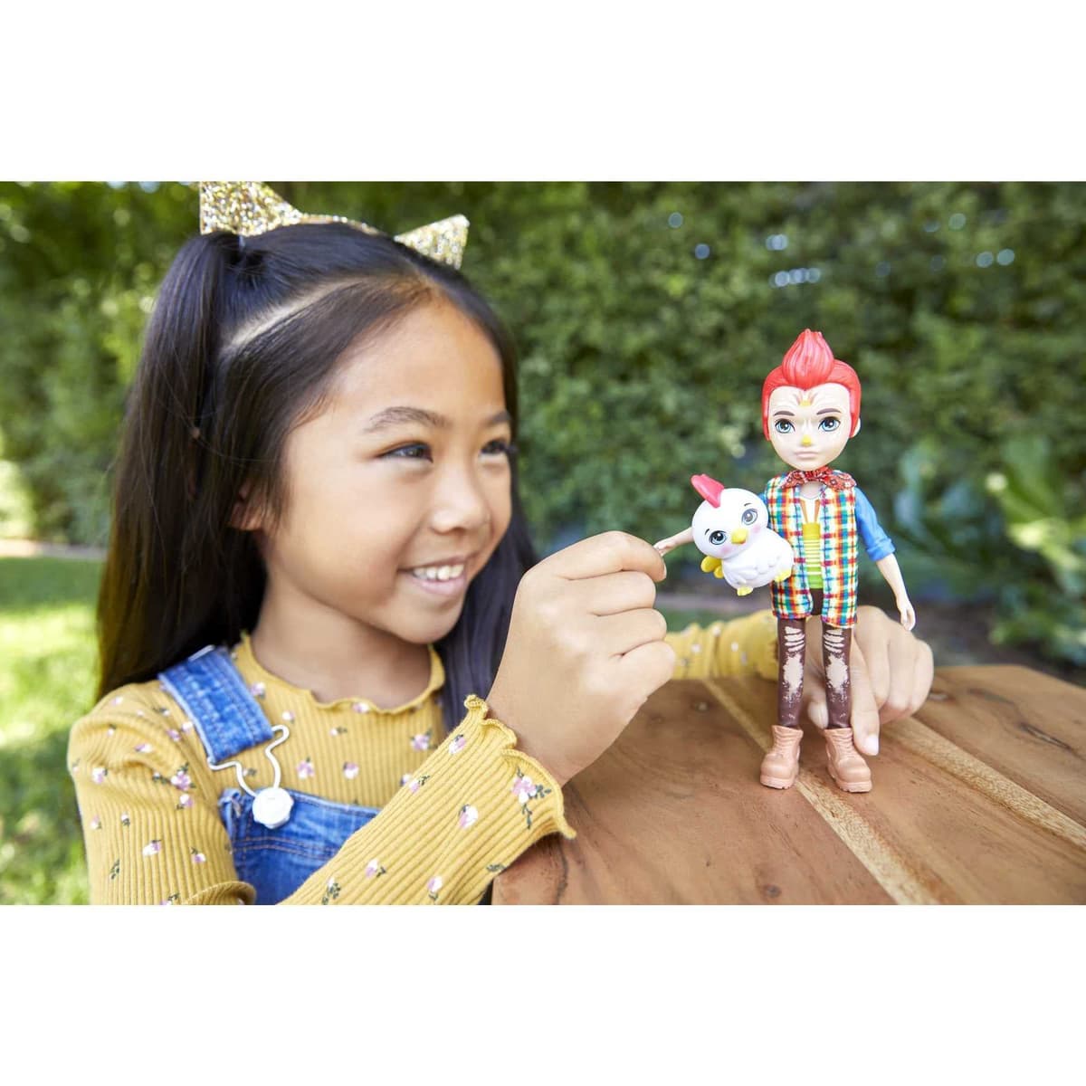 Enchantimals Muñeca Redward Rooster con Mascota Cluck (Mattel GJX39) — view 5