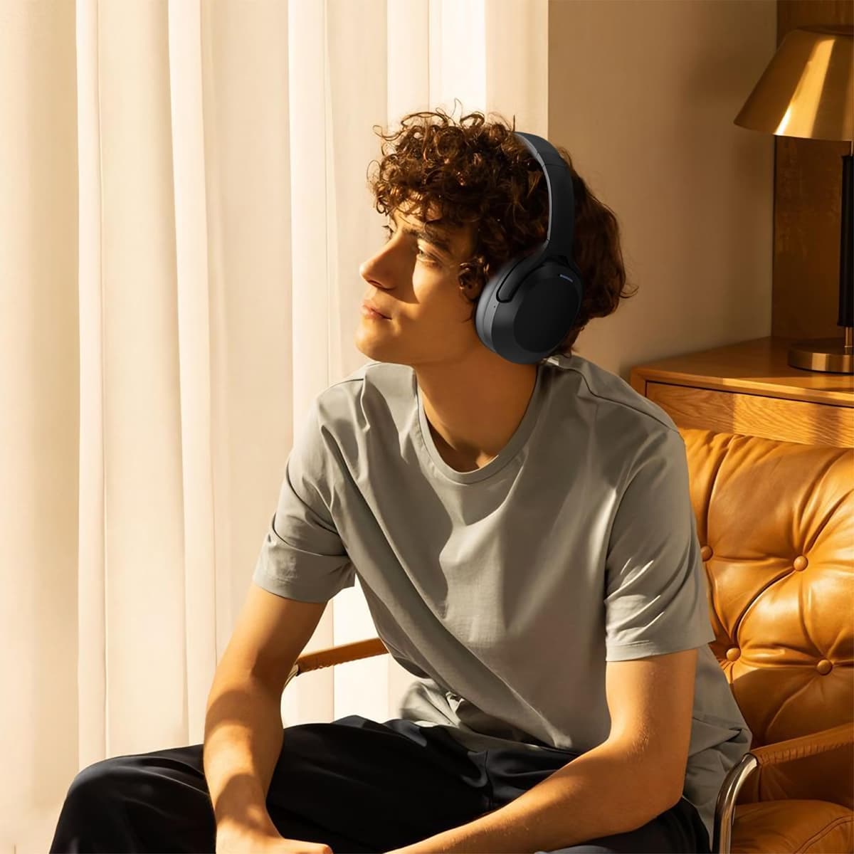 Rebocico Active Noise Cancelling Headphones, Wireless Bluetooth Over-Ear Headphone with Microphone,120H Playtime, Foldable Overhead Headphones with Deep Bass, Fast Charging for Home Travel Office — view 7
