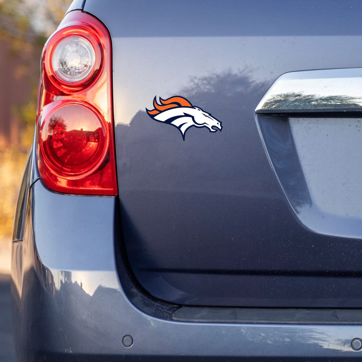 Rico Industries NFL unisex Die Cut Team Logo Short Sport Sticker — view 2