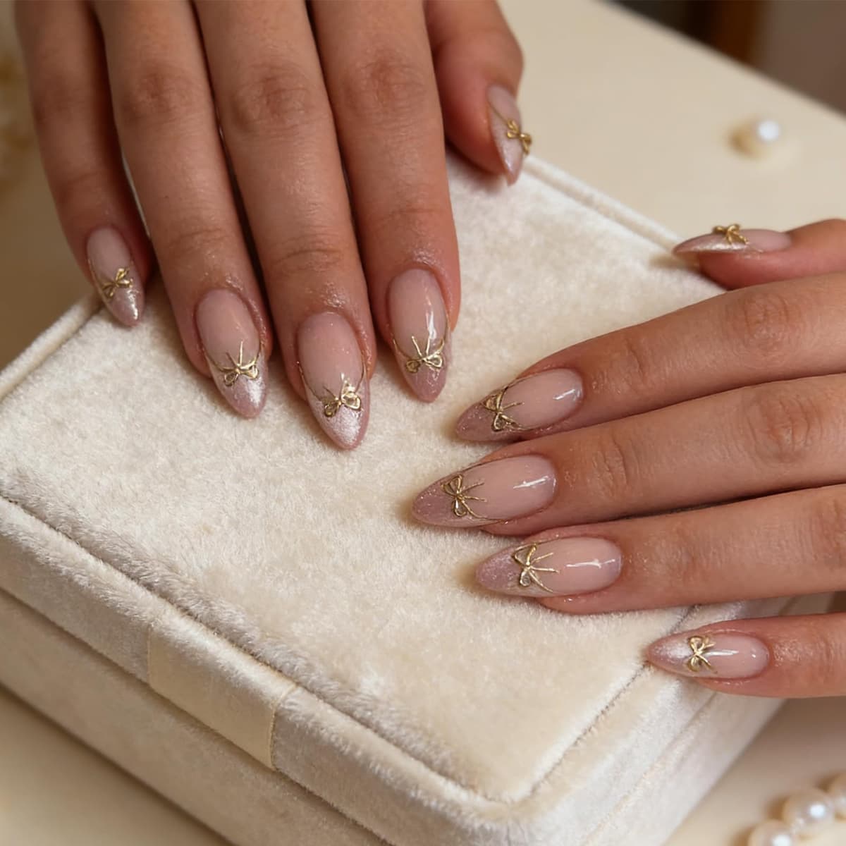 24 Uñas de Gel Suave Autoadhesivas, Diseño de Ojo de Gato, Color Rosa, Forma de Almendra, Falsas Autoadhesivas, Pegajosas, Uñas con Punta — view 4