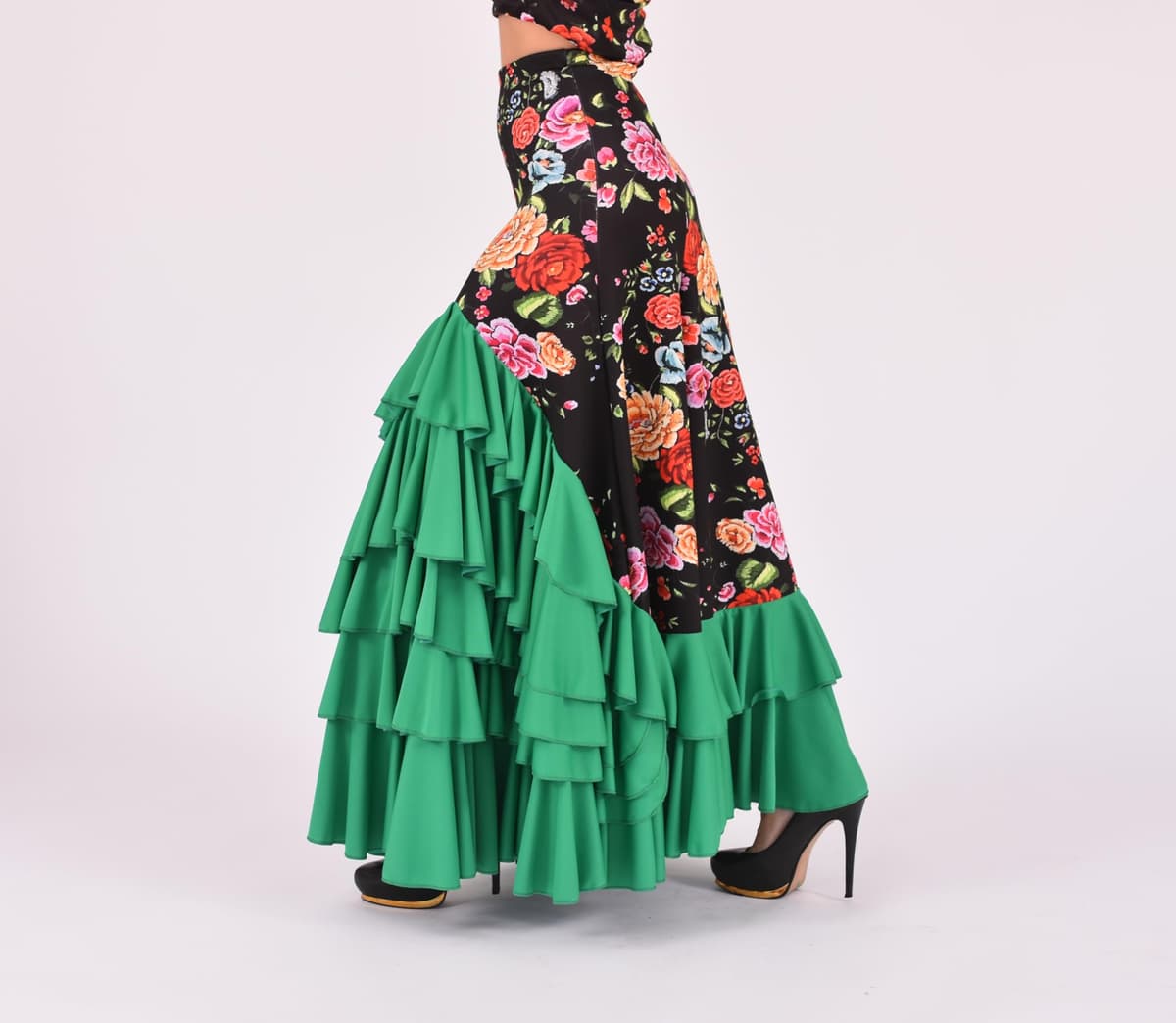 Falda Flamenca Mujer con 5 Volantes – Mucho Vuelo y Caída Espectacular – Ligera, Cómoda y Ideal para Baile, Ensayo o Escenario — view 2