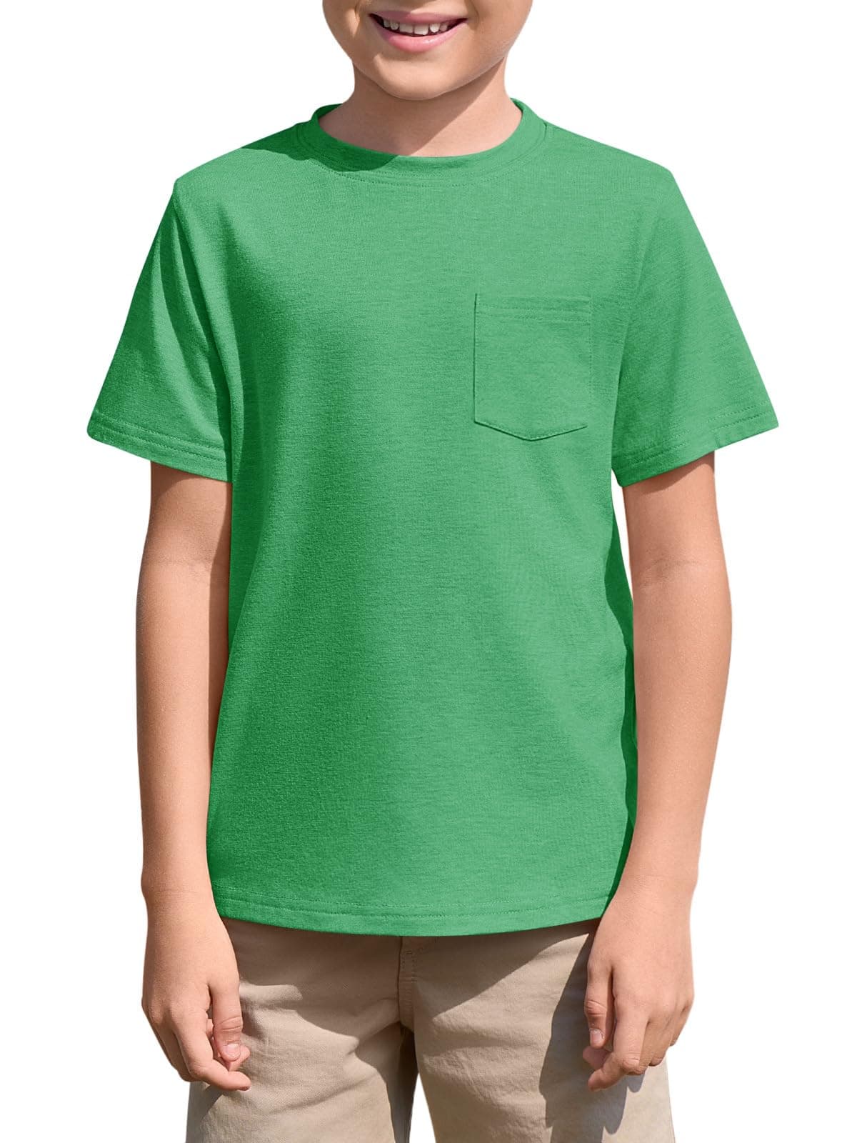 Haloumoning Camiseta de manga corta con cuello redondo para niños, para verano, lisa, ligera, ajuste regular, camisetas deportivas, informales, básicas, con bolsillo en el pecho, 5-14 años — view 11