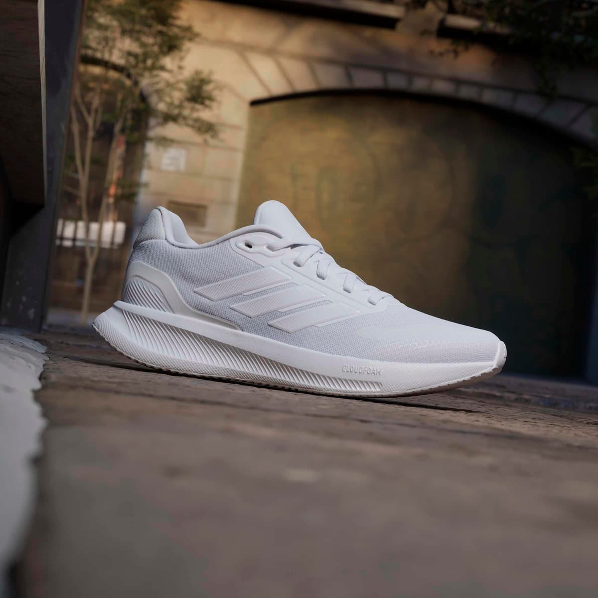 adidas Women's Zapatilla Runfalcon 5 Running — view 16