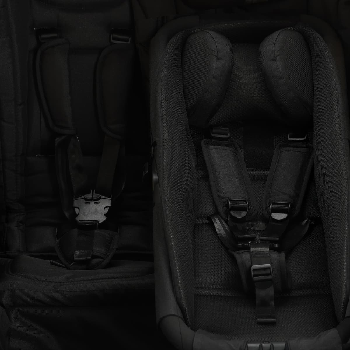 DERYAN Baby Seat for Bicycle Trailer - Toddler Insert with 5 Point Harness - Suitable from 6 Months - Soft Padded & Safe - Black — view 5