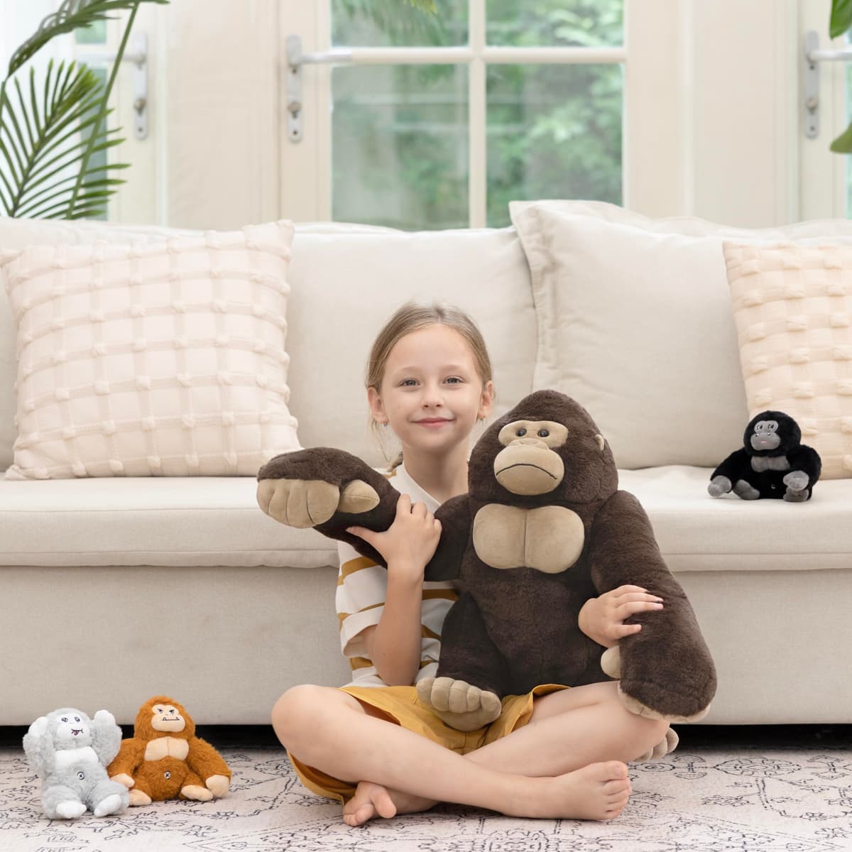 MorisMos Big Gorilla Soft Toy with Babies inside, Lifelike Large Giant Gorilla Monkey Teddy Stuffed Animal Plush Cuddly, Kawaii Presents for Kids Girls Boys Birthday Party Decorations (50 cm) — view 9
