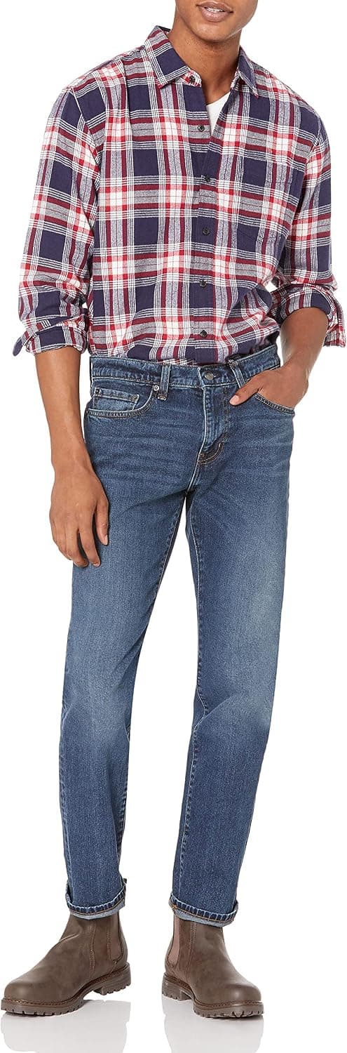 Amazon Essentials Hombre Vaqueros Ajustados - Colores interrumpidos 35W / 32L Lavado Medio — view 4