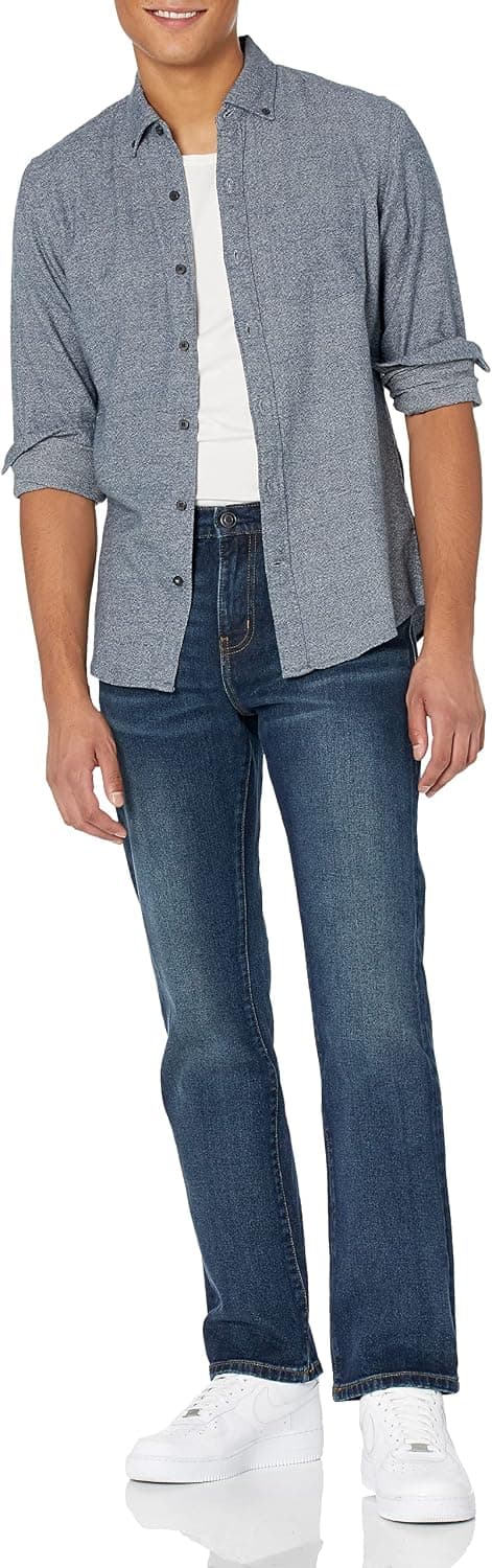 Amazon Essentials Men's Straight-Fit Bootcut Jeans - Discontinued Colours 33W / 30L Dark Wash — view 3