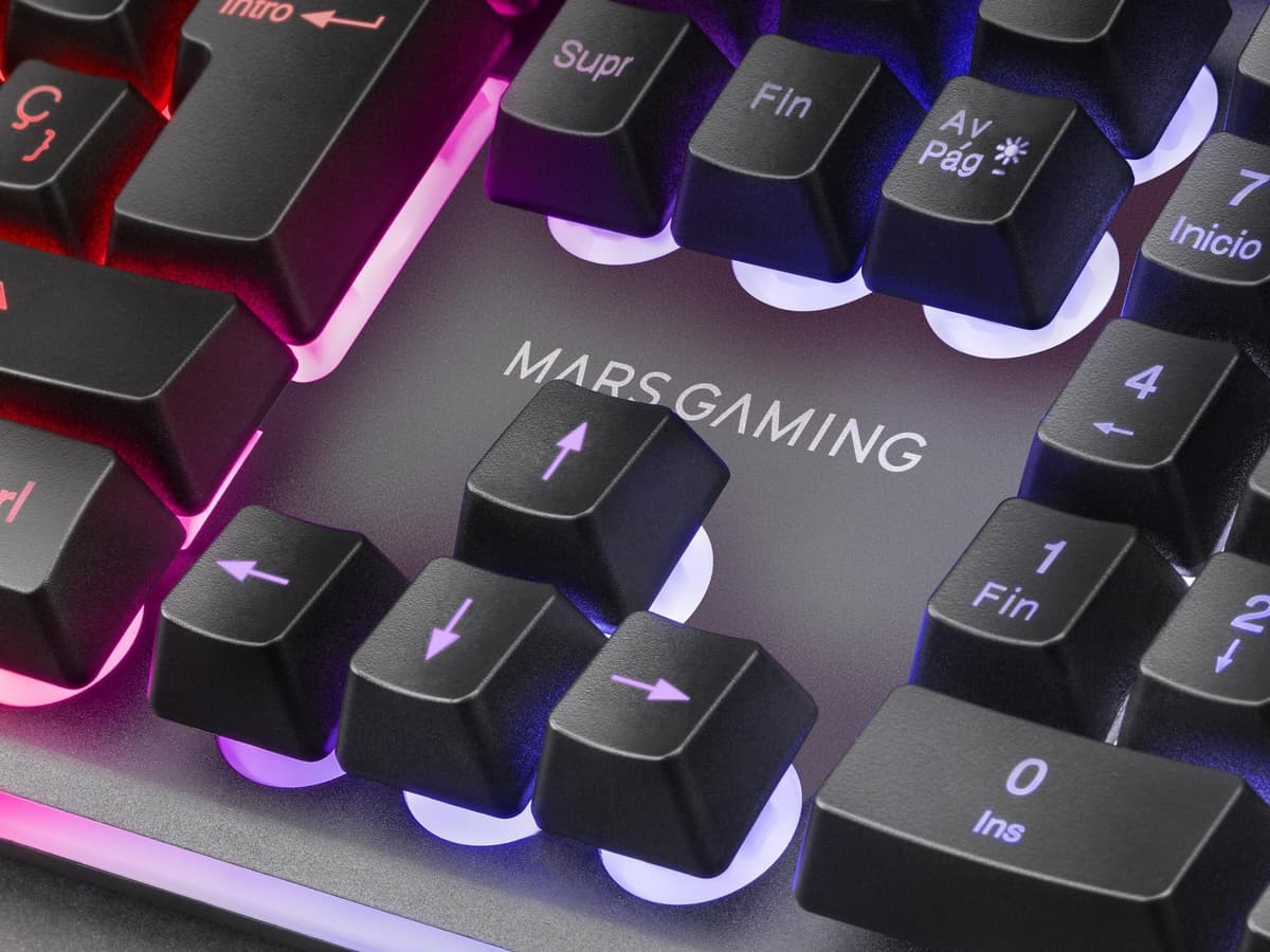 Mars Gaming MCPX, Idioma Español, Combo Gaming 3en1 con Teclado H-Mech Iluminado, Ratón Ultraligero 10000 dpi con Software y Alfombrilla XXL, Compatible con PC, PS4, PS5, Xbox, Negro — view 4
