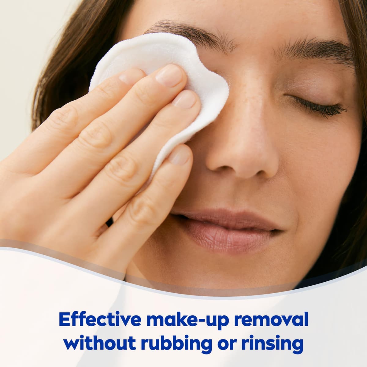 NIVEA Double Effect Waterproof Eye Make-Up Remover (125ml), Daily Use Face Cleanser for Make-Up and Mascara with Cornflower Extract and Biotin — view 4