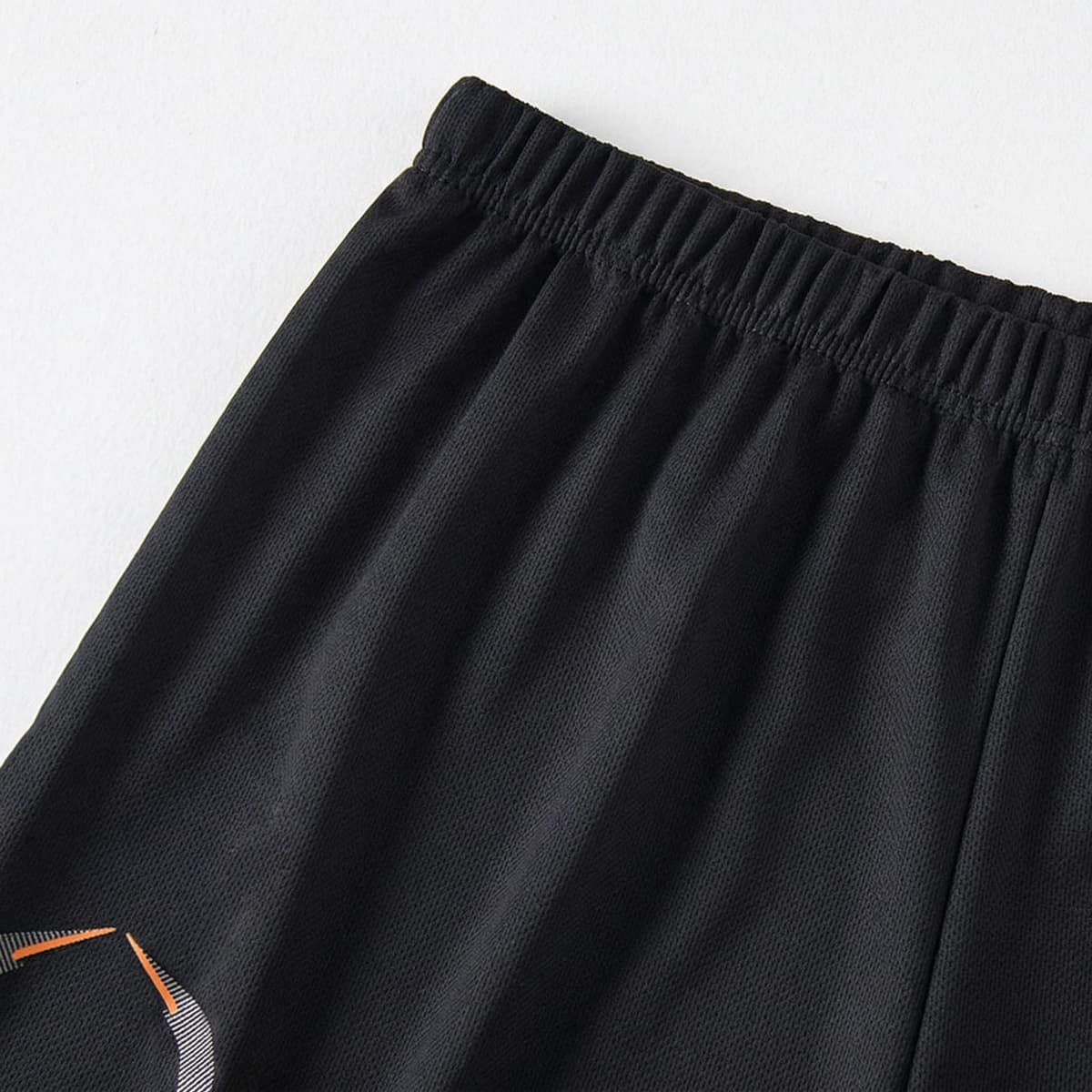 Conjunto de entrenamiento deportivo de 2 piezas para hombre, camiseta de manga corta que absorbe la humedad y pantalones cortos holgados, ropa de gimnasio — view 5
