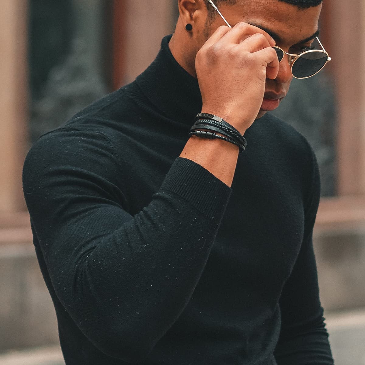 SERASAR Pulseras de cuero premium para hombre | Cierre seguro de acero inoxidable | Tres colores | Joyero Incluido — view 3