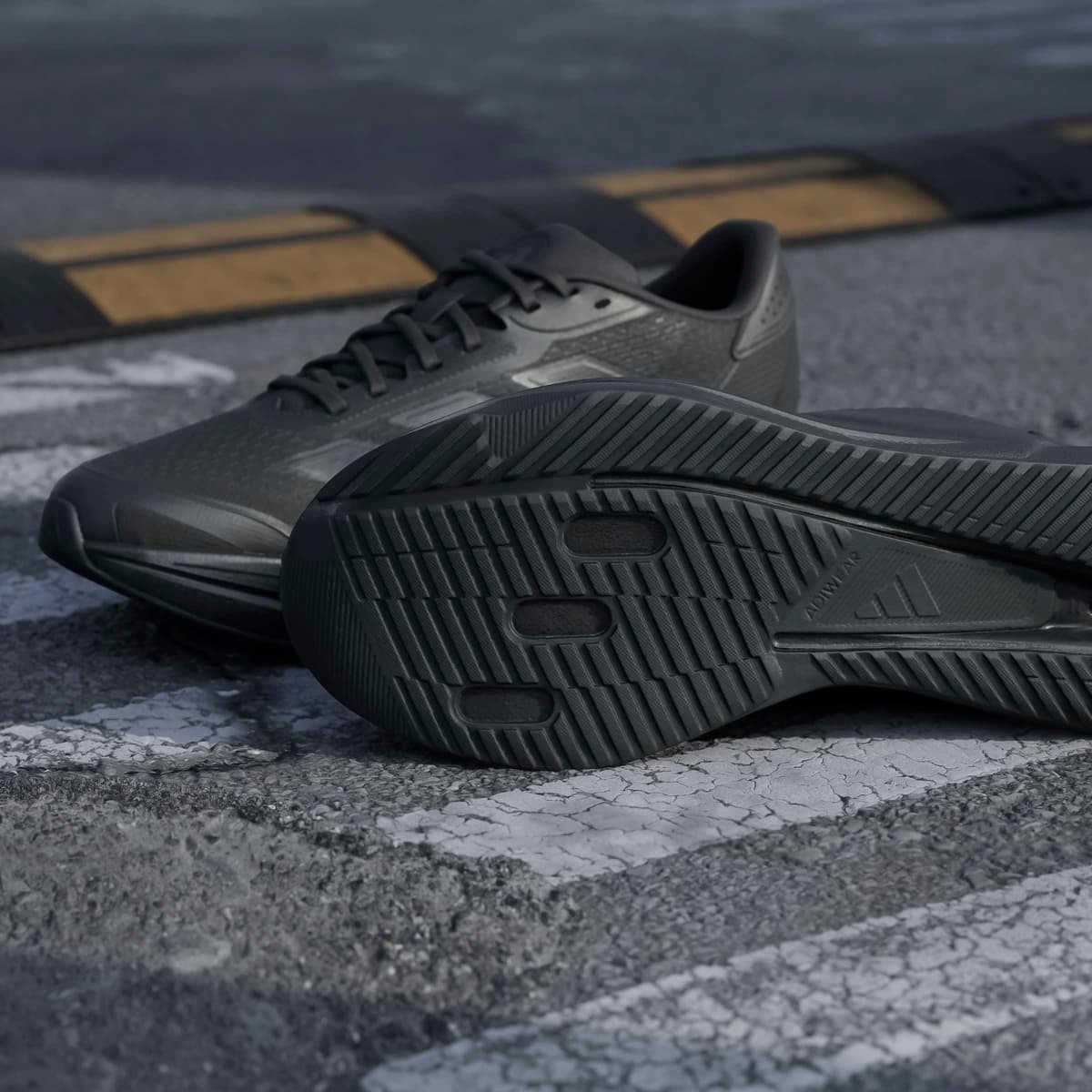 adidas Men's Zapatilla Duramo SL 2 Running — view 459