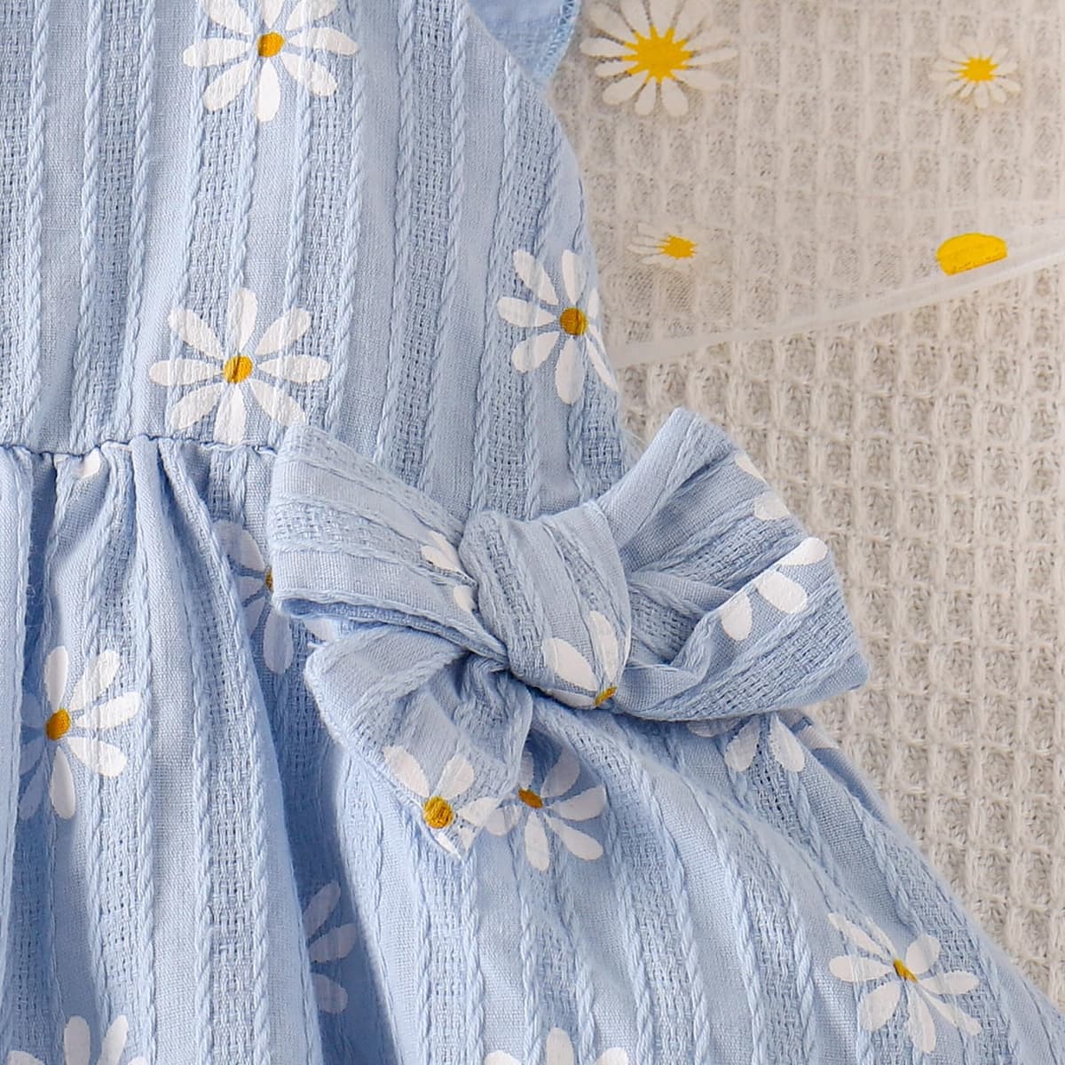 Ropa Verano Para Niña Linda Blusa con Volantes y Margaritas Pantalones Cortos Conjunto de Conjuntos Para Niña Pequeña — view 4