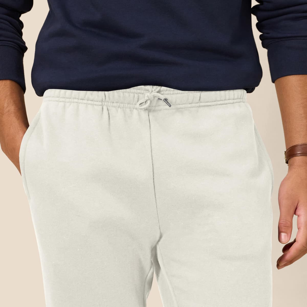 Amazon Essentials Pantalones Deportivos de Forro Polar y Corte Holgado Hombre — view 4