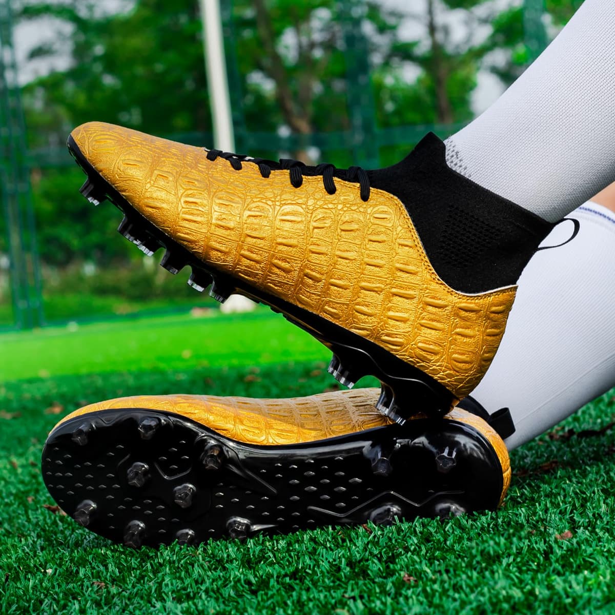 Boys Football Shoes Kids Girls FG/AG Soccer Athletics Training Sport Running Shoes Profession Competition Teenager Indoor Outdoor Cleats Sneakers — view 2