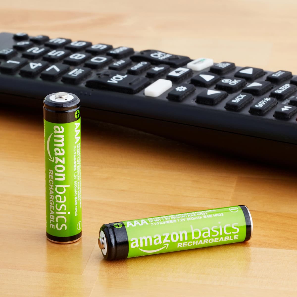 Amazon Basics paquete de 12 pilas AAA NiMH recargables, 800 mAh, 1,2 V, se recargan hasta 1000 veces, precargadas — view 3