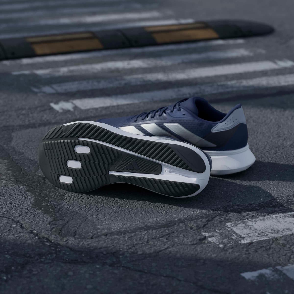adidas Men's Zapatilla Duramo SL 2 Running — view 379