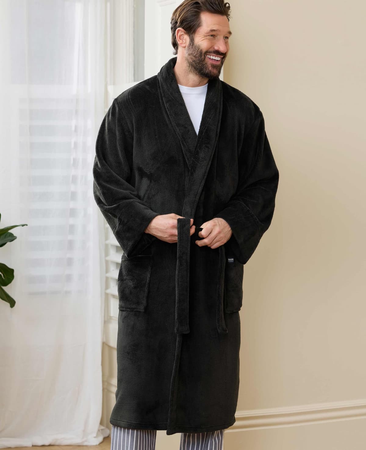 THE SAVILE ROW COMPANY LONDON Men's Lightweight Super Soft Warm Fleece Dressing Gown — view 5
