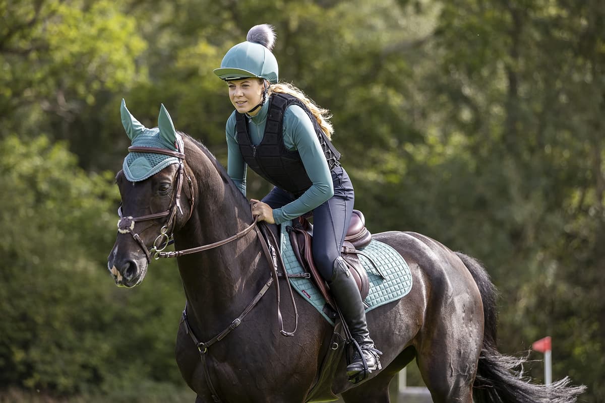 LeMieux Classic Crochet Fly Hood with Comfortable Lycra Ears - Sport Horse Wear for Competitive Rider — view 2