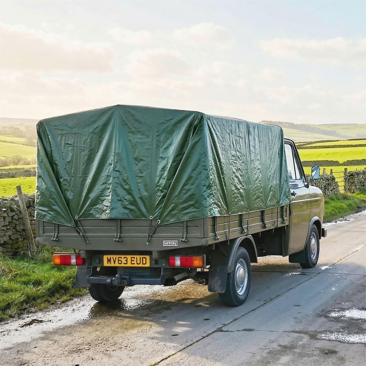 Outsunny Lona Impermeable Exterior 4x6 m, Toldo PE Resistente a Rasgaduras 90 g/m², Protección UV, con Ojales Reforzados para Leña, Muebles de Jardín, Invernaderos, Vehículos, Verde — view 5