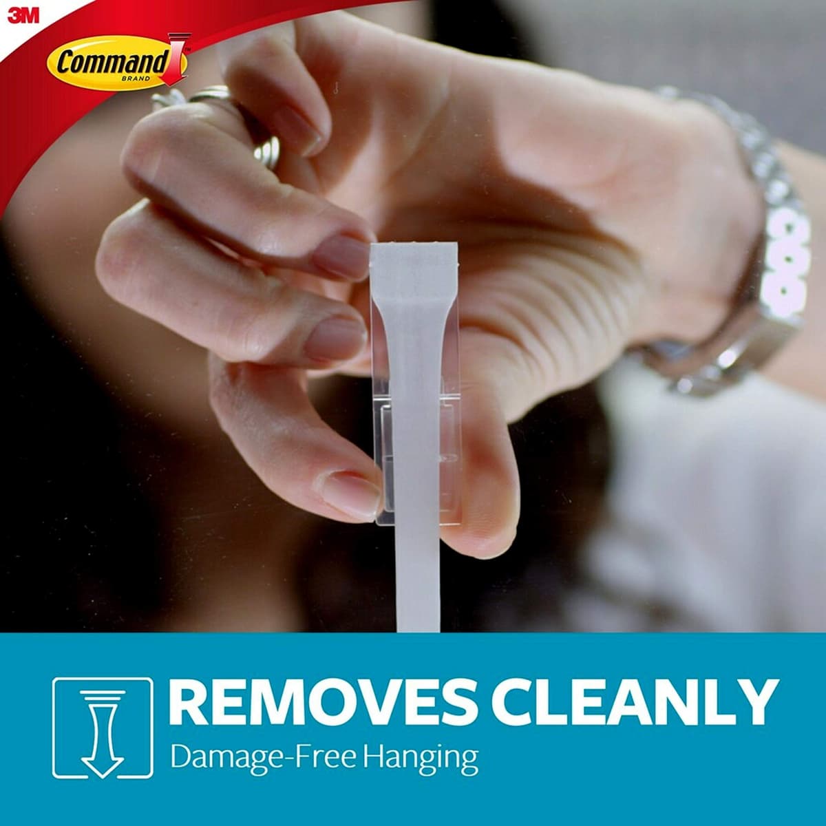 Command Bath Designer Hooks, White, Water Resistant - 2 Medium Hooks and 4 Adhesive Strips - Hang Towels, Robes and Other Bathroom Accessories - Ideal to Avoid Drilling Through Tiles — view 5