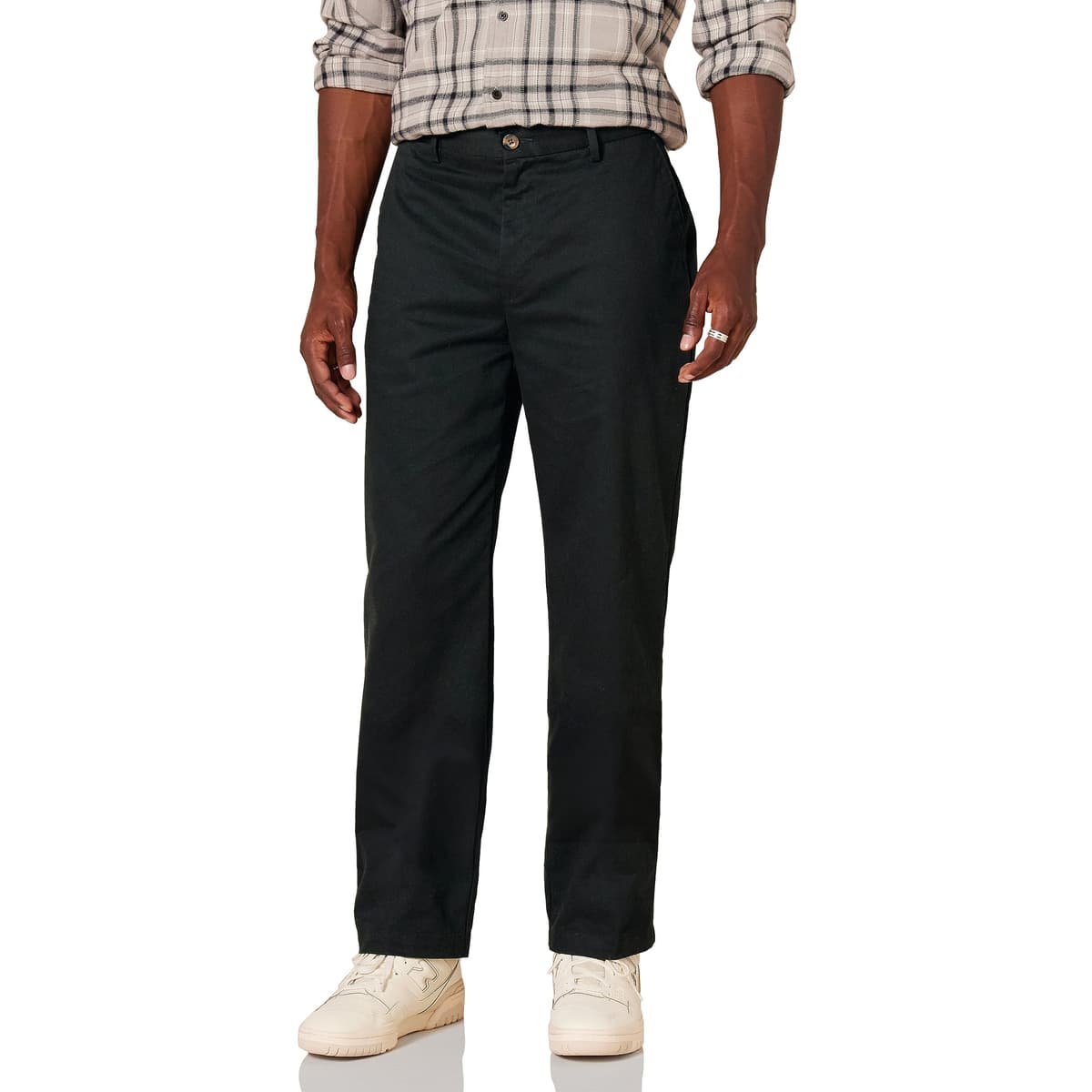 Amazon Essentials Men's Classic-Fit Wrinkle-Resistant Flat-Front Chino Trousers (Available in Big and Tall)