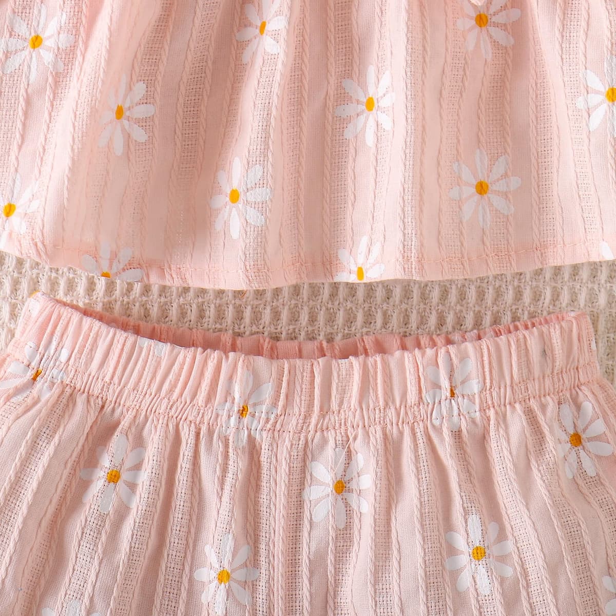 Ropa Verano Para Niña Linda Blusa con Volantes y Margaritas Pantalones Cortos Conjunto de Conjuntos Para Niña Pequeña — view 4