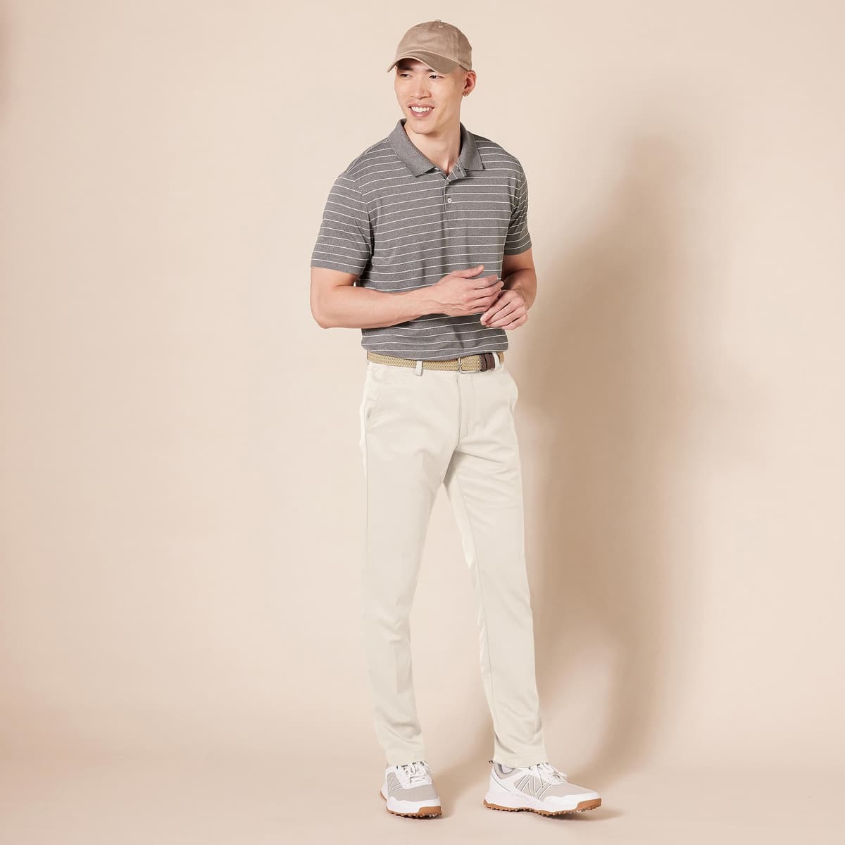 Amazon Essentials Men's Slim-Fit Stretch Golf Trouser — view 4