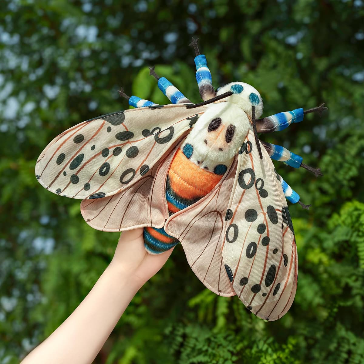 lilizzhoumax Simulation Leopard Moth Plush Toy 10.62inch Soft Realistic Leopard Moth Stuffed Animal Plush Toy for Kids Insect lovers Boys and Girls Gifts Home Decoration — view 5