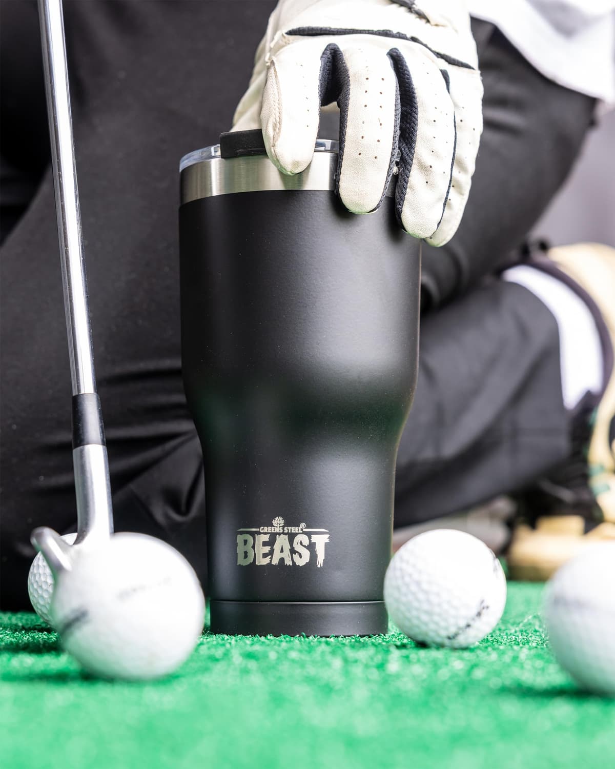 Beast Tumbler - 550 ml (20 oz), Matte Black | Reusable Stainless Steel, Vacuum Insulated Cup | with + 2 Straws & Cleaning Brush | Double Wall Travel Flask Perfect for Hot or Iced Coffee | BPA Free — view 3
