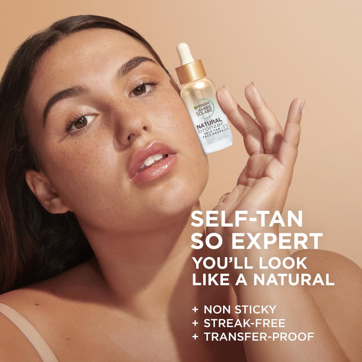 Garnier Ambre Solaire Fake Tan, Tanning Drops, Natural Bronzer Self Tan Drops for Face, with Hyaluronic Acid & Coconut Water, Gradual & Natural Looking Tan, Vegan Formula 30ml — view 3
