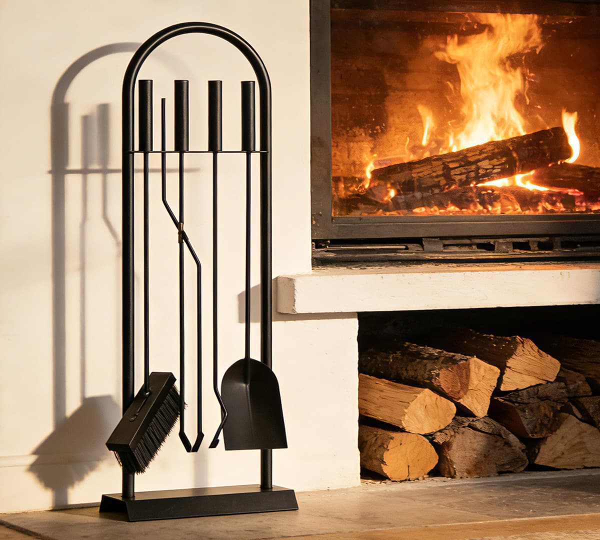 Kingson - Juego de 5 accesorios clásicos para chimenea, elegante kit de herramientas para fuego, color negro, 23x14x68cm — view 2