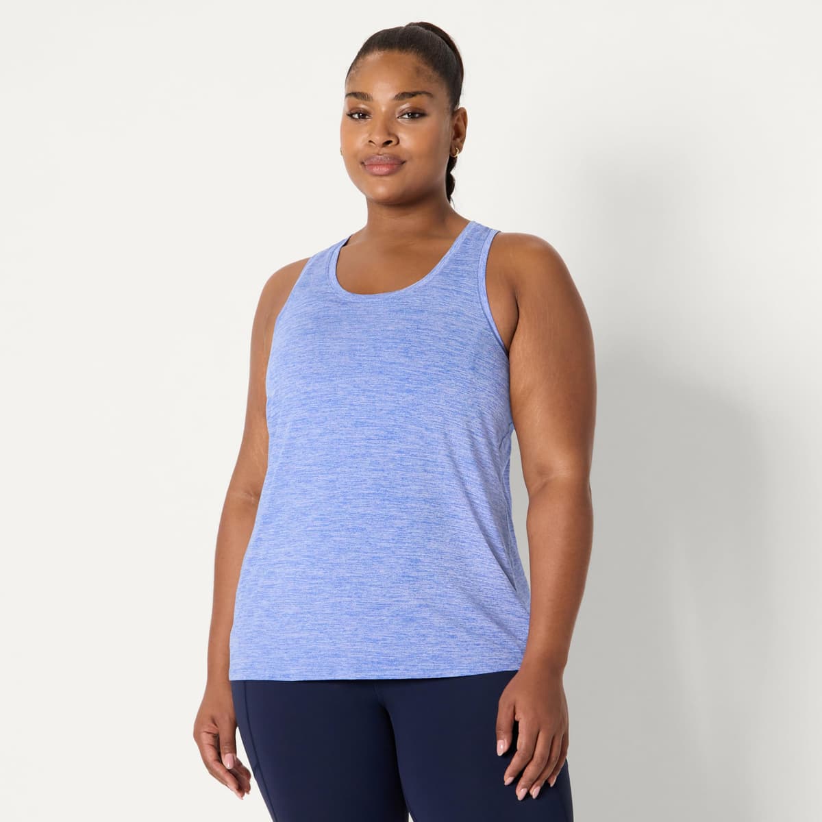 Amazon Essentials Top Deportivo Elástico de Entrenamiento, Secado Rápido y Espalda Nadadora (Tallas Grandes) Mujer, Paquetes Múltiples — view 6