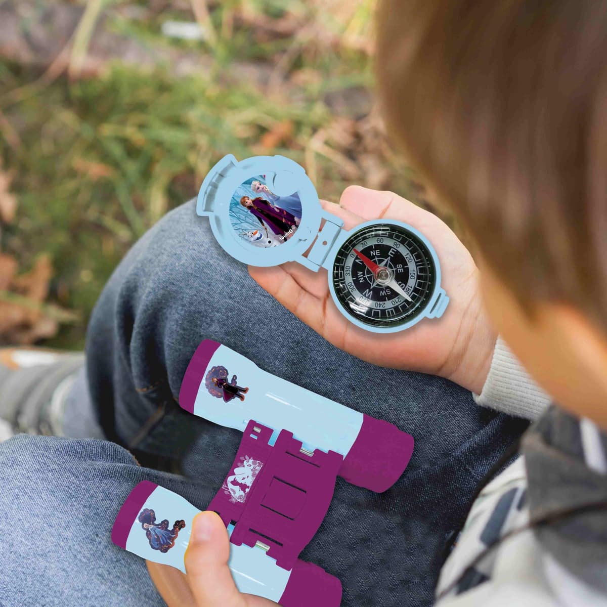Lexibook Frozen - Juego Completo de Aventuras para Niños, Walkie-Talkies 120m, Prismáticos, Brújula, Linterna, RPTW12FZLXB — view 2