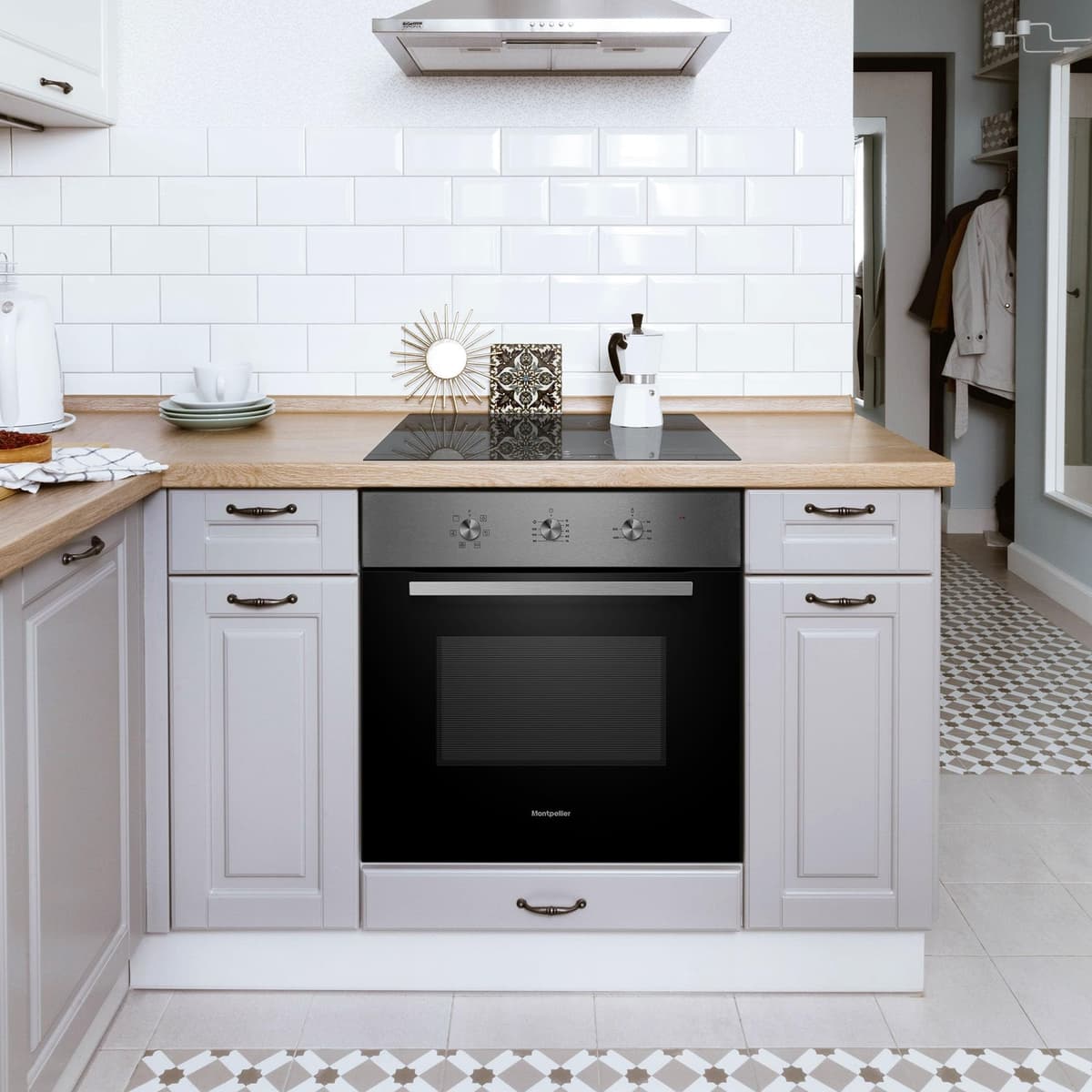 Montpellier MCERPACK Integrated Single Electric Oven & Ceramic Hob Pack – Built-In Fan Oven with 4-Zone Ceramic Hob, Stylish Black Glass Finish, Energy Efficient, Easy Clean Interior — view 4