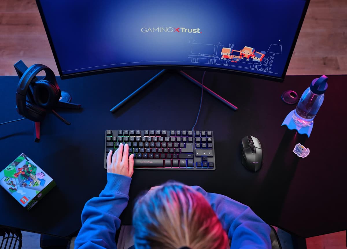 GXTrust 1794 Pack Teclado Gaming QWERTY Español con Ratón y Alfombrilla, Combo LED 3 en 1, Ratón Inalámbrico Recargable para Gamer 80h de Autonomía, Teclado TKL USB para PC, Negro — view 7