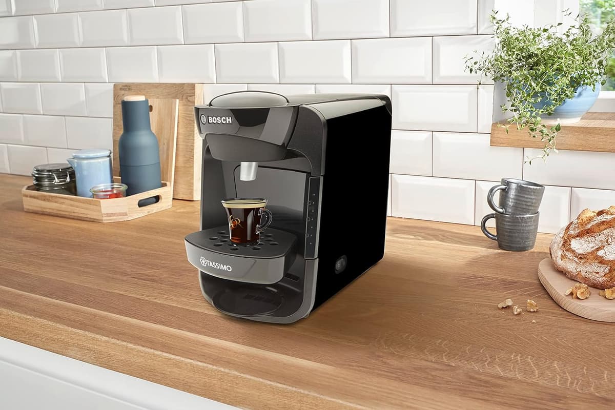Tassimo by Bosch Suny 'Special Edition' TAS3102GB Coffee Machine,1300 Watt, 0.8 Litre - Black — view 9