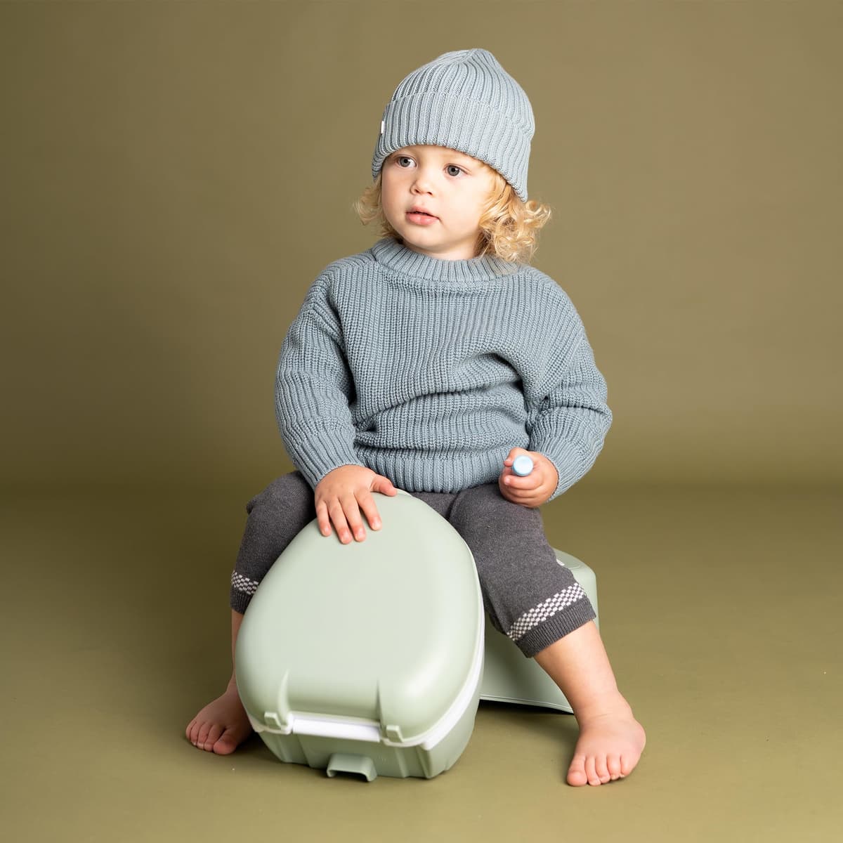 My Carry Potty - galardonado asiento de inodoro portátil para bebés, niños y niñas para llevar a cualquier lugar (Verde pastel) — view 9