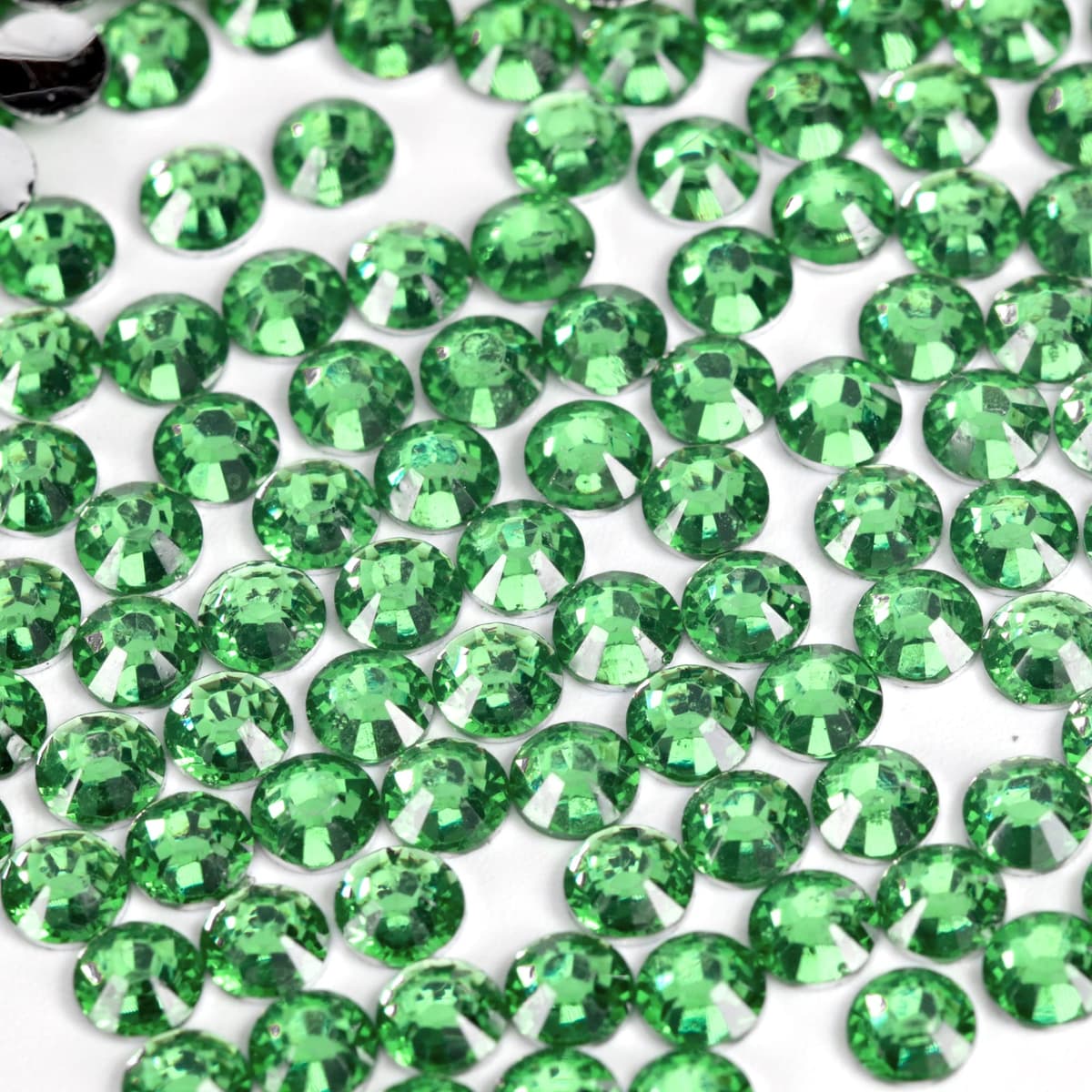 1000pcs 4mm Flat Back Non-Stick Rhinestone Crystal Diamantes Nail Art & Craft Scrapbooking Embellishments 90 Available Colours (4mm, AB Clear #A13) — view 66