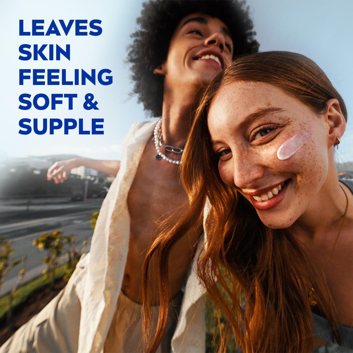 NIVEA Soft Moisturising Cream (500ml), 48H Face Moisturiser for Face, Body and Hands with Vitamin E and Jojoba Oil, Hand Lotion Moisturises Deeply, Vegan Formula Day Cream — view 7
