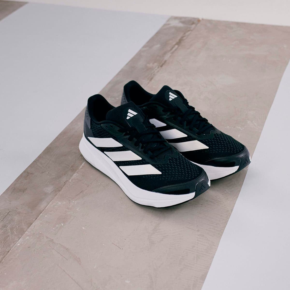 adidas Men's Zapatilla Duramo SL 2 Running — view 319