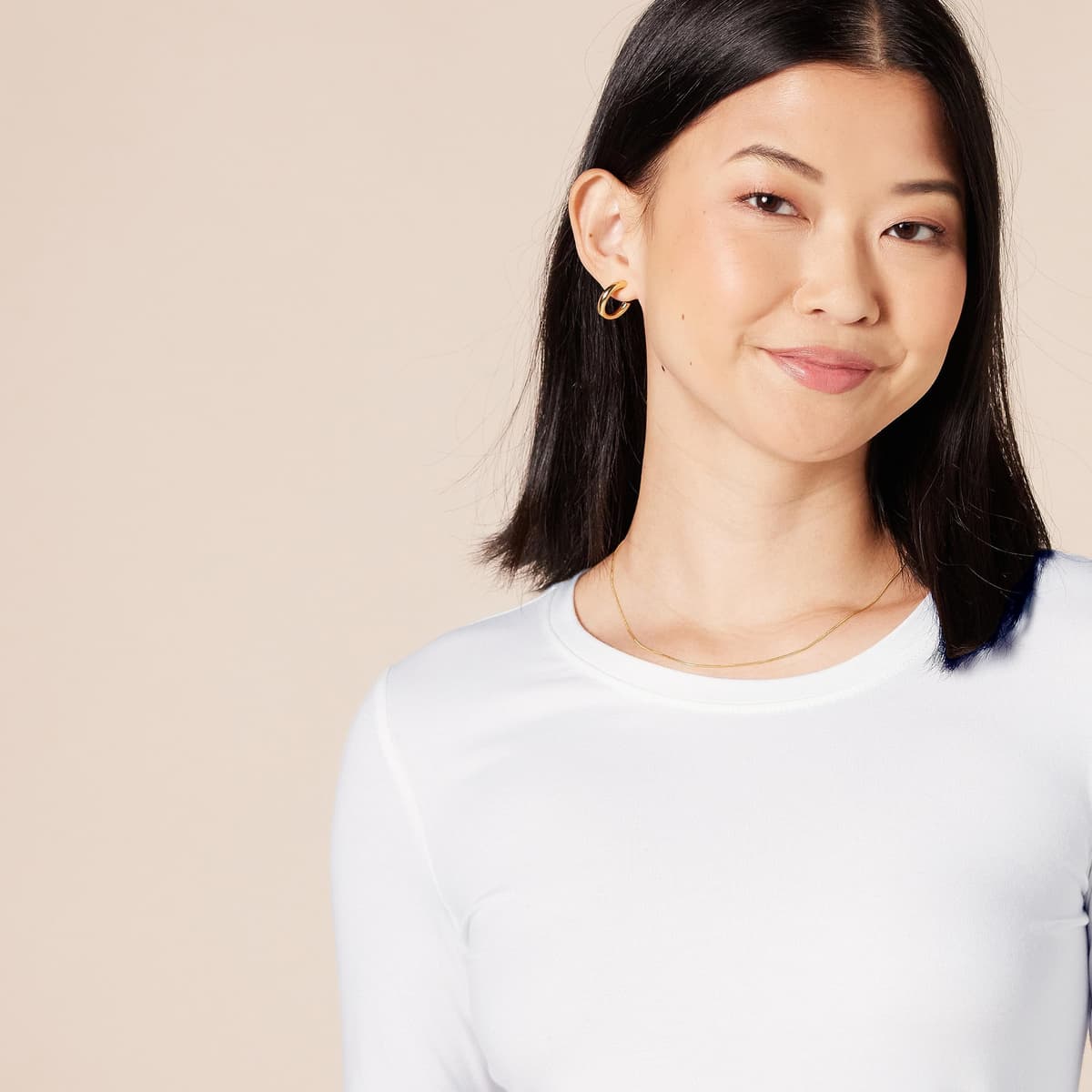 Amazon Essentials Women's Regular-Fit Long-Sleeve Crewneck T-Shirt (Available in Plus Size) — view 3