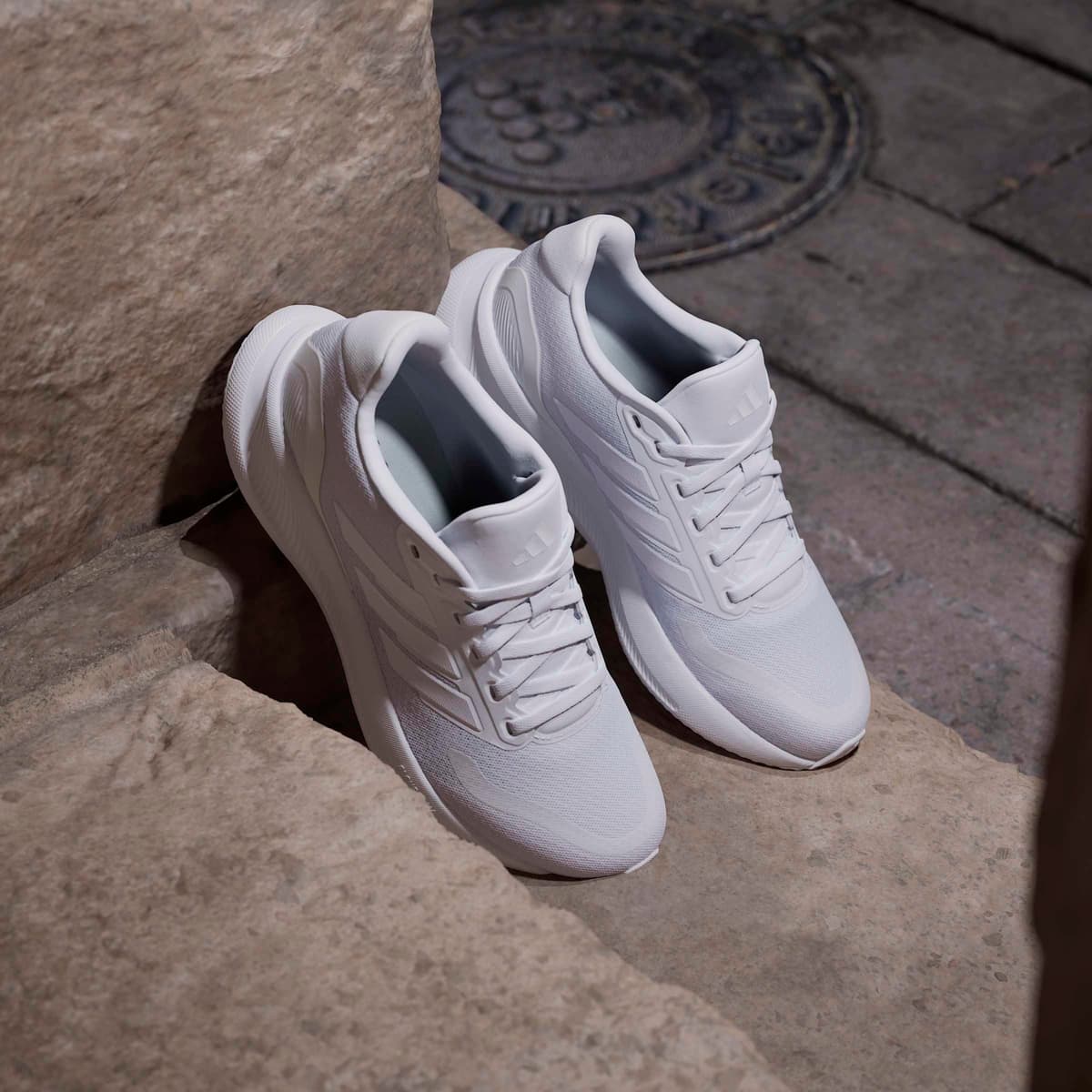 adidas Women's Zapatilla Runfalcon 5 Running — view 2
