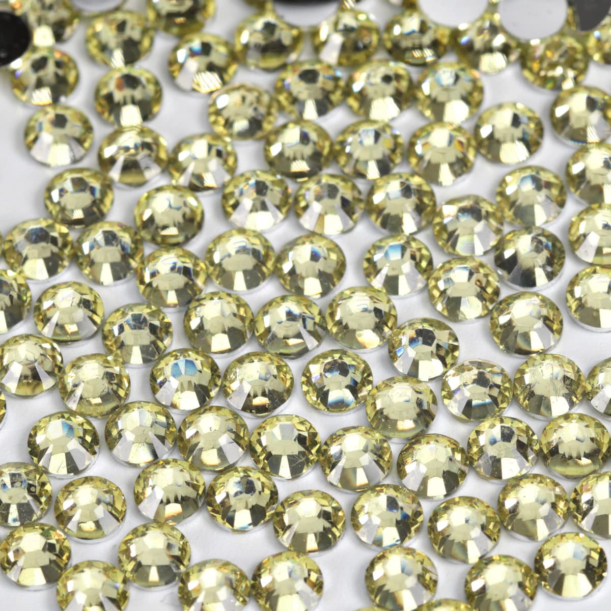 1000pcs 4mm Flat Back Non-Stick Rhinestone Crystal Diamantes Nail Art & Craft Scrapbooking Embellishments 90 Available Colours (4mm, AB Clear #A13) — view 57