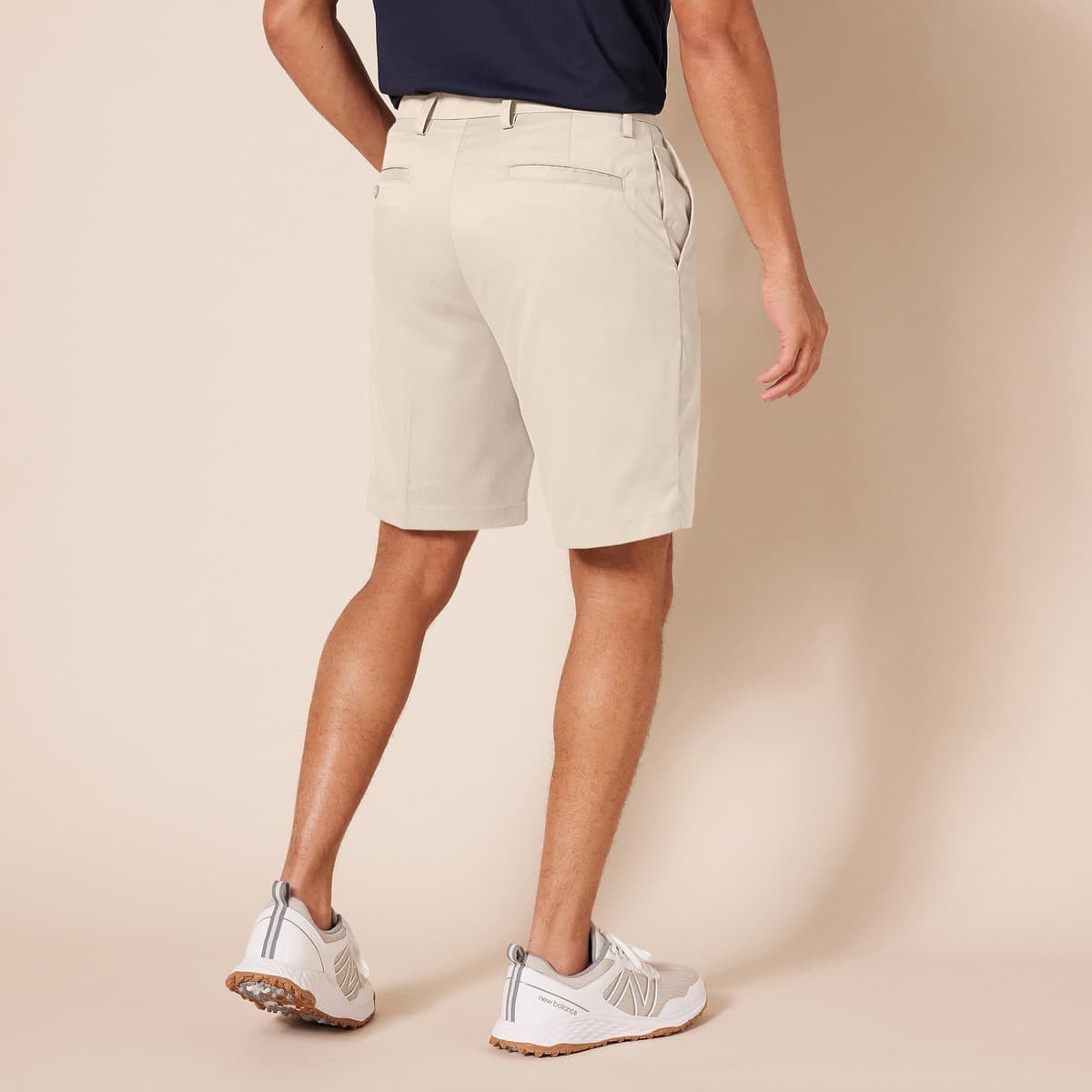 Amazon Essentials Hombre Pantalones Cortos Elásticos de Golf de Corte Clásico (Disponible en Tallas Grandes y para Personas Altas) — view 2
