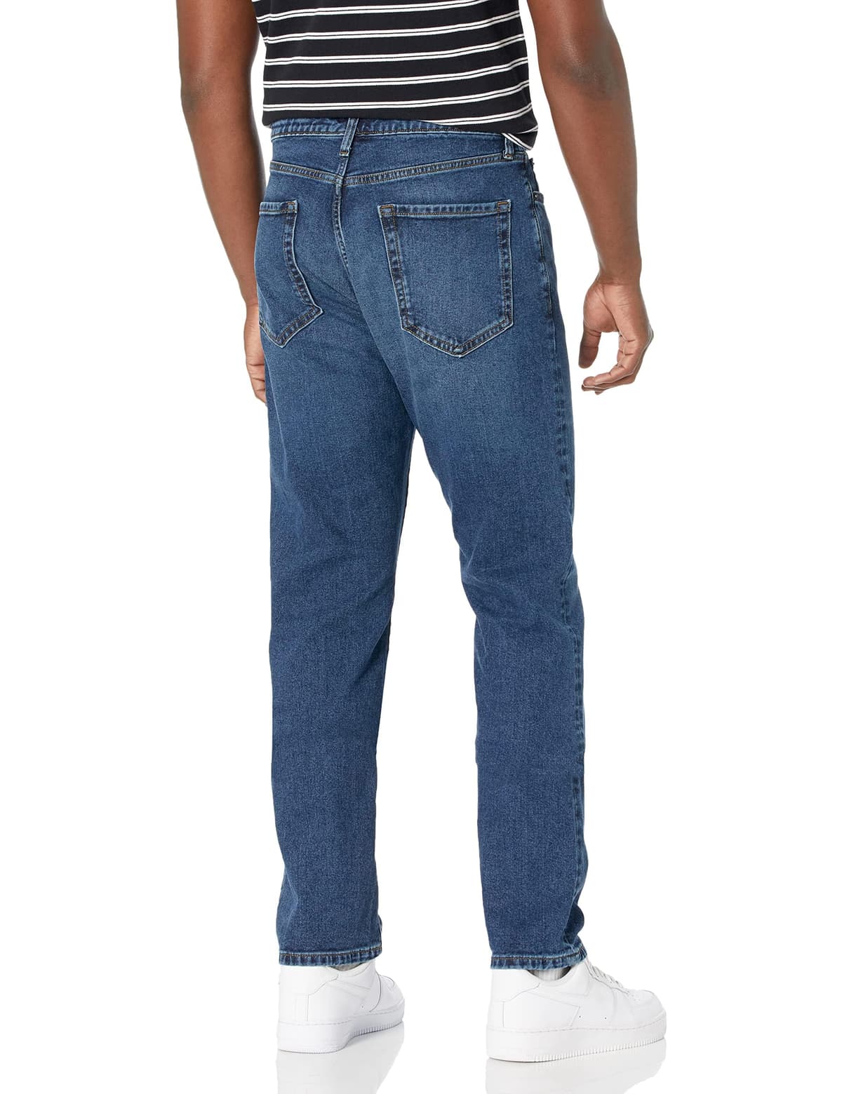 Amazon Essentials Men's Athletic-Fit Stretch Jeans - Discontinued Colours — view 2