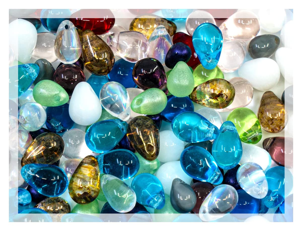 10g TOHO Seed Beads 8/0, Small Japan rocailles, #PF557 Gold Permanent Finish Starlight — view 5