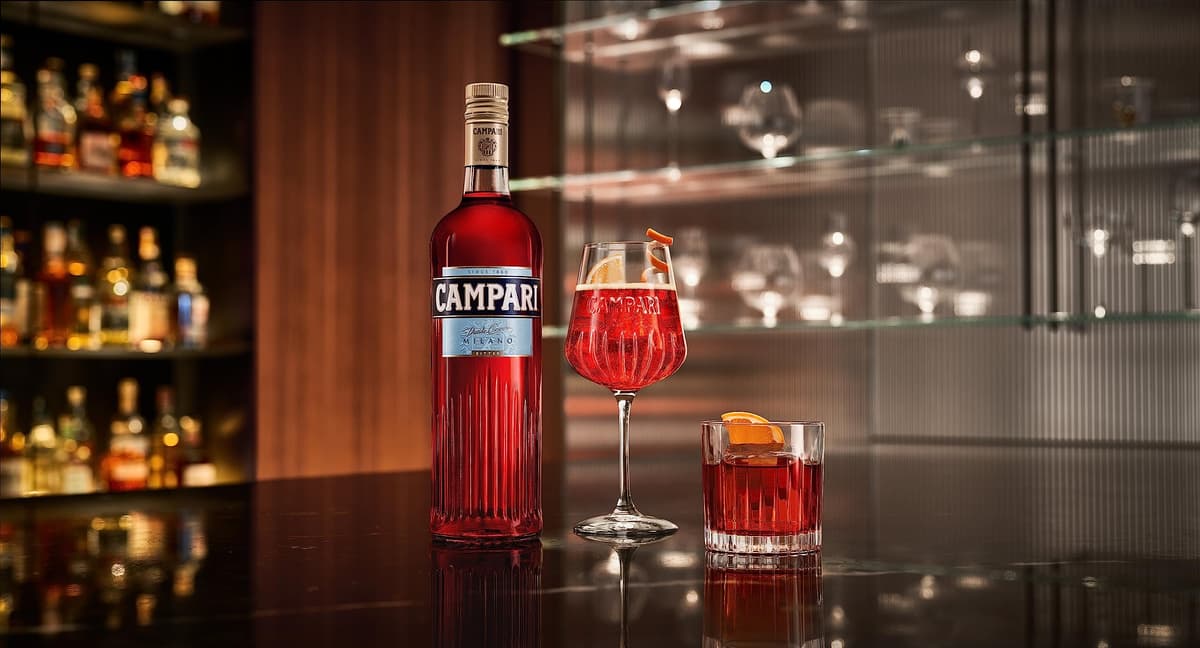 Campari 70cl, 25% ABV Bitter Aperitif - The Heart of the Negroni — view 5